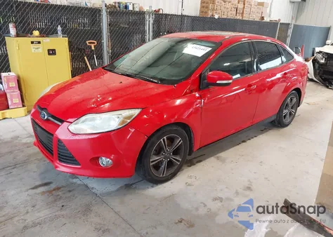 2014 Ford Focus Se z USA, uszkodzony, nr VIN 1FADP3F2XEL368253